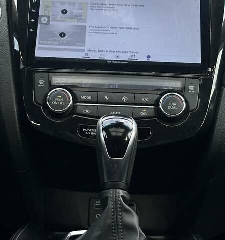 Серый Ниссан Rogue, объемом двигателя 2.5 л и пробегом 82 тыс. км за 17699 $, фото 13 на Automoto.ua