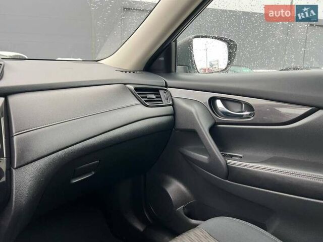 Серый Ниссан Rogue, объемом двигателя 2.5 л и пробегом 119 тыс. км за 14690 $, фото 32 на Automoto.ua