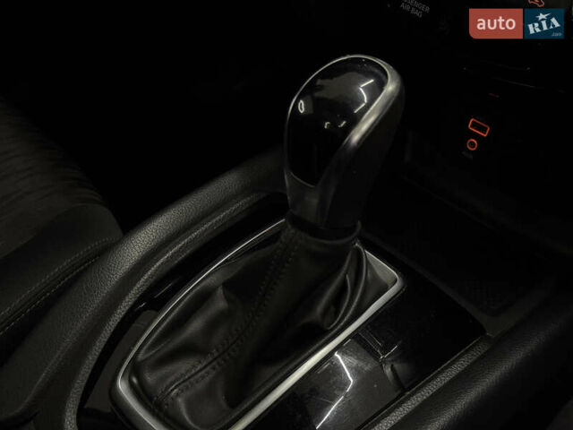 Серый Ниссан Rogue, объемом двигателя 2 л и пробегом 132 тыс. км за 16999 $, фото 27 на Automoto.ua