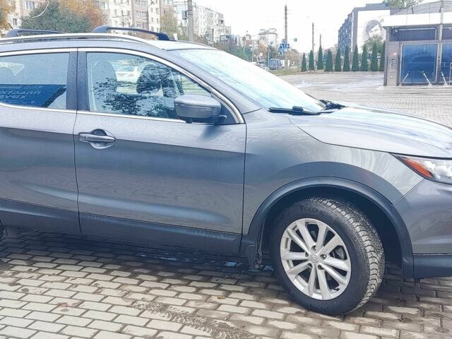 Сірий Ніссан Rogue, об'ємом двигуна 2 л та пробігом 198 тис. км за 13999 $, фото 5 на Automoto.ua