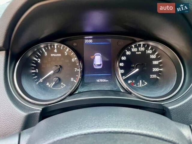 Серый Ниссан Rogue, объемом двигателя 2.49 л и пробегом 167 тыс. км за 15900 $, фото 13 на Automoto.ua