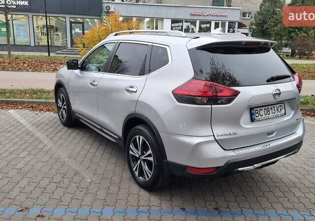Серый Ниссан Rogue, объемом двигателя 2.49 л и пробегом 89 тыс. км за 15500 $, фото 6 на Automoto.ua