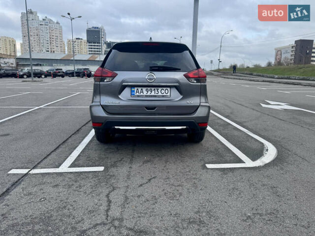 Серый Ниссан Rogue, объемом двигателя 2.49 л и пробегом 154 тыс. км за 13700 $, фото 4 на Automoto.ua