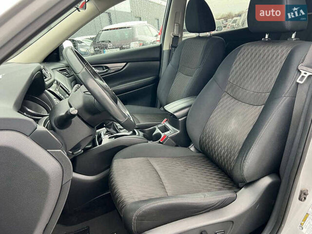 Серый Ниссан Rogue, объемом двигателя 2.5 л и пробегом 119 тыс. км за 14690 $, фото 18 на Automoto.ua