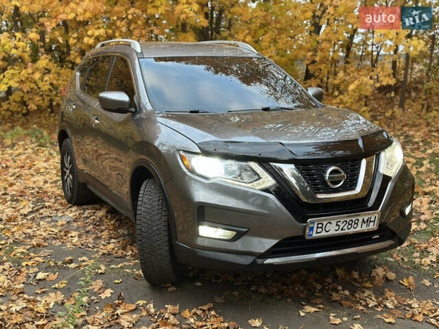Серый Ниссан Rogue, объемом двигателя 2.49 л и пробегом 180 тыс. км за 13300 $, фото 16 на Automoto.ua