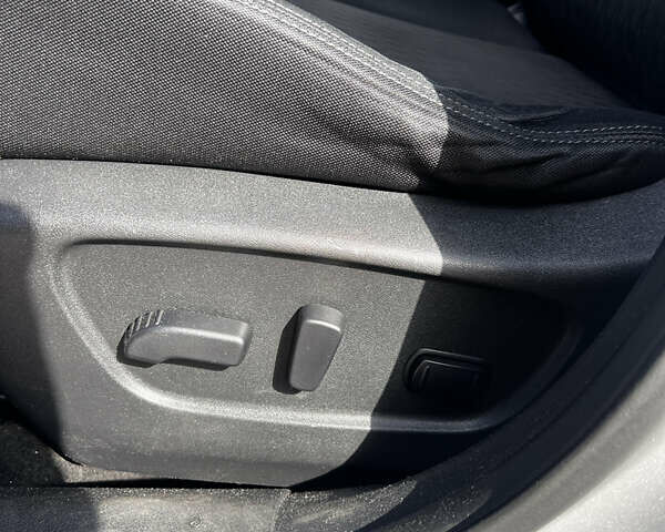 Серый Ниссан Rogue, объемом двигателя 2.49 л и пробегом 119 тыс. км за 15200 $, фото 13 на Automoto.ua