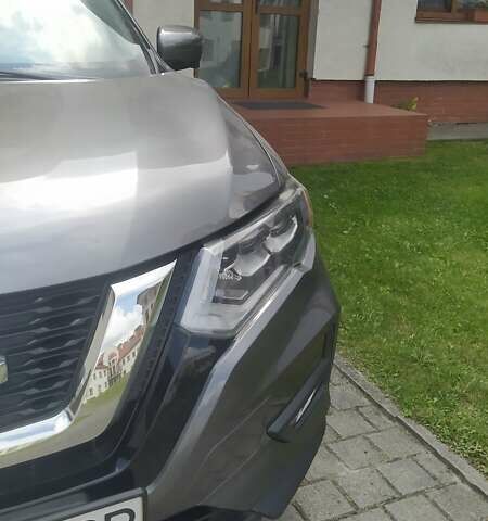 Серый Ниссан Rogue, объемом двигателя 2 л и пробегом 131 тыс. км за 17500 $, фото 3 на Automoto.ua