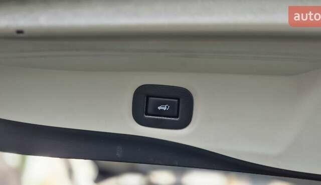 Серый Ниссан Rogue, объемом двигателя 2.5 л и пробегом 301 тыс. км за 11900 $, фото 13 на Automoto.ua