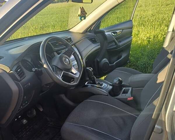 Сірий Ніссан Rogue, об'ємом двигуна 2.49 л та пробігом 105 тис. км за 14500 $, фото 7 на Automoto.ua