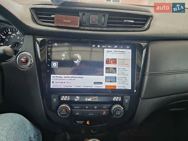 Серый Ниссан Rogue, объемом двигателя 2.49 л и пробегом 82 тыс. км за 17500 $, фото 8 на Automoto.ua