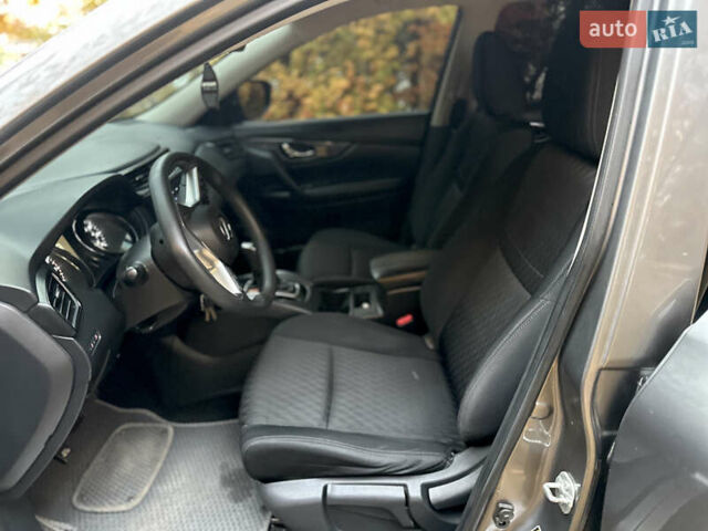 Серый Ниссан Rogue, объемом двигателя 2.49 л и пробегом 180 тыс. км за 13300 $, фото 18 на Automoto.ua