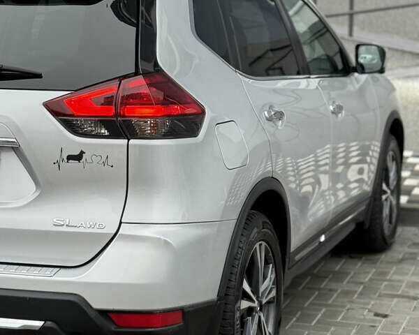 Сірий Ніссан Rogue, об'ємом двигуна 2.5 л та пробігом 47 тис. км за 16999 $, фото 21 на Automoto.ua