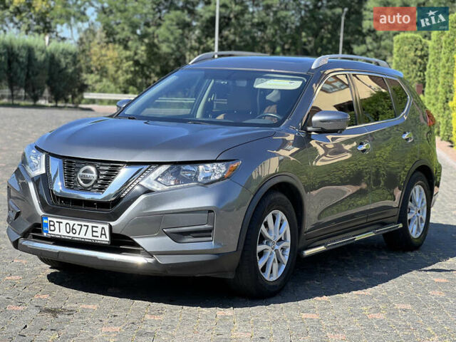 Сірий Ніссан Rogue, об'ємом двигуна 2.49 л та пробігом 62 тис. км за 18900 $, фото 3 на Automoto.ua