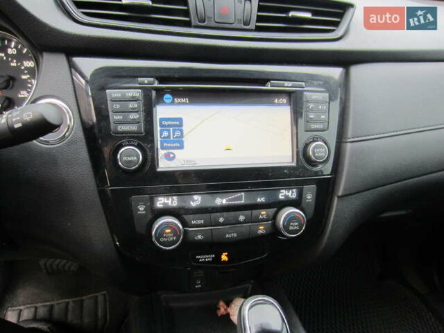 Серый Ниссан Rogue, объемом двигателя 2.5 л и пробегом 120 тыс. км за 16000 $, фото 33 на Automoto.ua