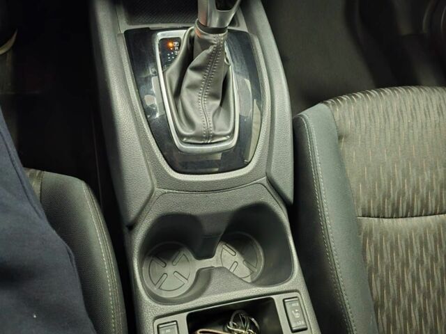 Сірий Ніссан Rogue, об'ємом двигуна 2.5 л та пробігом 131 тис. км за 15500 $, фото 8 на Automoto.ua