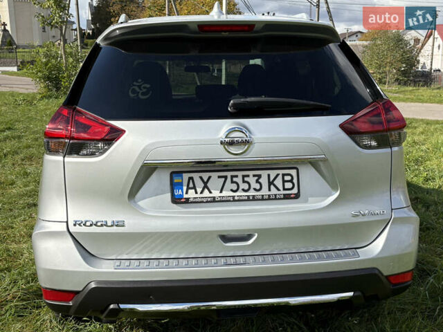 Серый Ниссан Rogue, объемом двигателя 2.49 л и пробегом 119 тыс. км за 14750 $, фото 2 на Automoto.ua