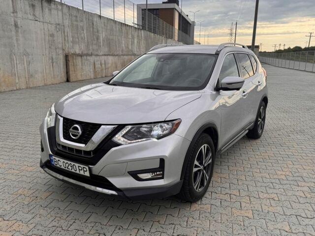Сірий Ніссан Rogue, об'ємом двигуна 2.5 л та пробігом 102 тис. км за 16600 $, фото 3 на Automoto.ua