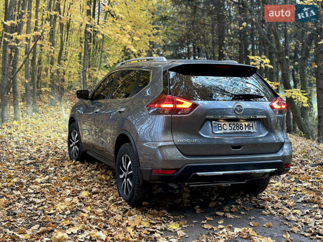 Серый Ниссан Rogue, объемом двигателя 2.49 л и пробегом 180 тыс. км за 13300 $, фото 8 на Automoto.ua