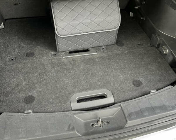 Сірий Ніссан Rogue, об'ємом двигуна 2.49 л та пробігом 94 тис. км за 16700 $, фото 40 на Automoto.ua