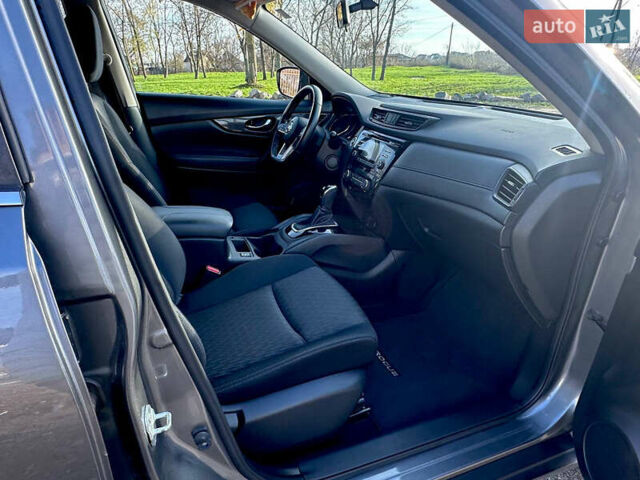 Серый Ниссан Rogue, объемом двигателя 2.5 л и пробегом 85 тыс. км за 14900 $, фото 33 на Automoto.ua