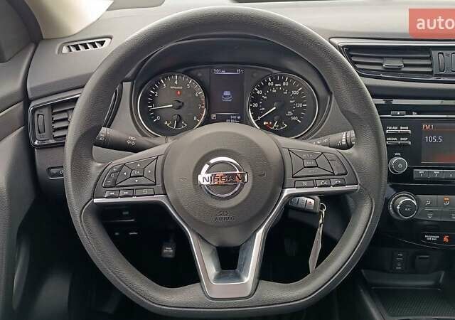 Серый Ниссан Rogue, объемом двигателя 2 л и пробегом 48 тыс. км за 13804 $, фото 12 на Automoto.ua