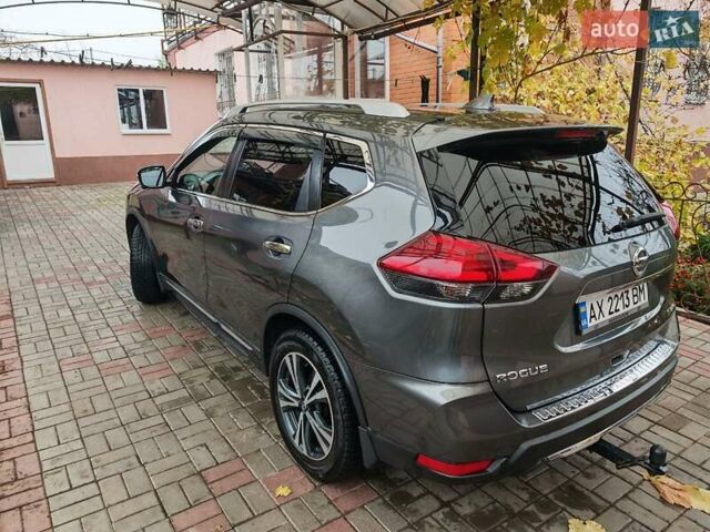 Серый Ниссан Rogue, объемом двигателя 2.49 л и пробегом 82 тыс. км за 17500 $, фото 5 на Automoto.ua