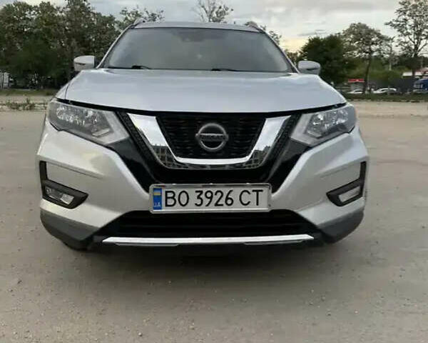 Серый Ниссан Rogue, объемом двигателя 2.49 л и пробегом 160 тыс. км за 15000 $, фото 8 на Automoto.ua