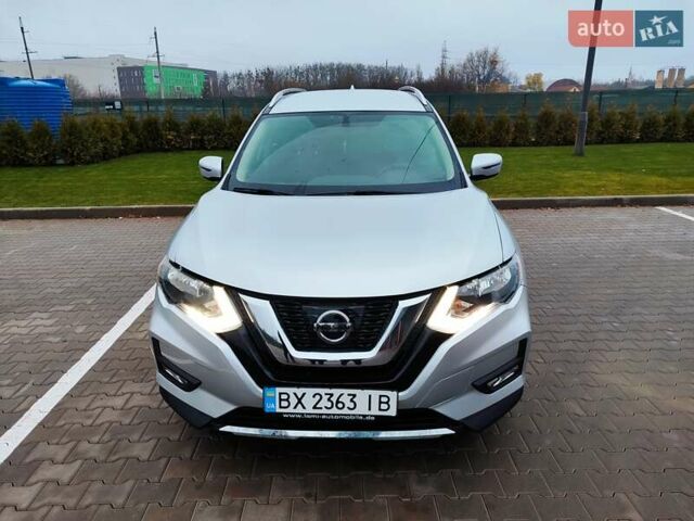 Серый Ниссан Rogue, объемом двигателя 2.49 л и пробегом 132 тыс. км за 13800 $, фото 1 на Automoto.ua