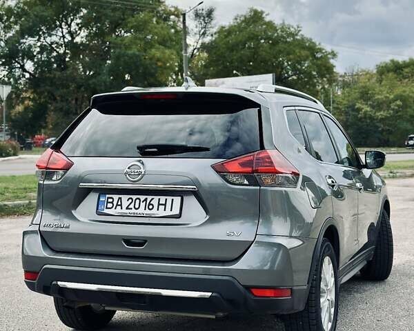 Сірий Ніссан Rogue, об'ємом двигуна 2.5 л та пробігом 180 тис. км за 17500 $, фото 5 на Automoto.ua
