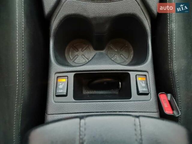 Серый Ниссан Rogue, объемом двигателя 2.49 л и пробегом 132 тыс. км за 13800 $, фото 15 на Automoto.ua