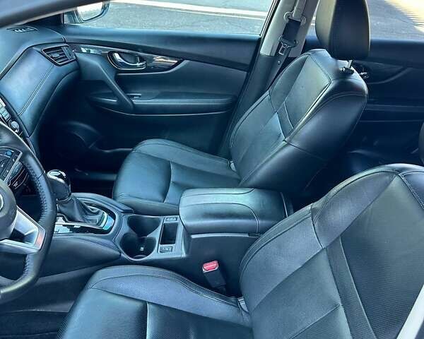 Серый Ниссан Rogue, объемом двигателя 2.49 л и пробегом 160 тыс. км за 16200 $, фото 23 на Automoto.ua