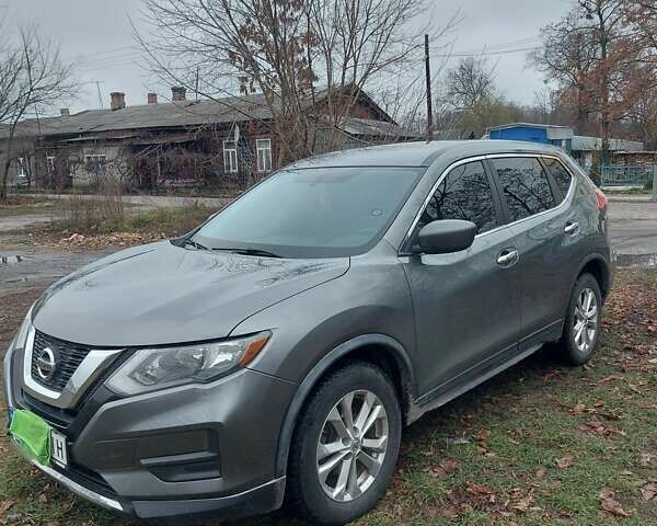 Сірий Ніссан Rogue, об'ємом двигуна 2.49 л та пробігом 173 тис. км за 12000 $, фото 4 на Automoto.ua