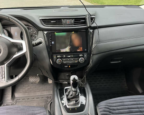 Сірий Ніссан Rogue, об'ємом двигуна 2.49 л та пробігом 94 тис. км за 16700 $, фото 33 на Automoto.ua