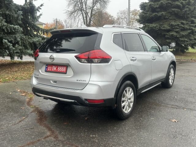 Серый Ниссан Rogue, объемом двигателя 2.5 л и пробегом 132 тыс. км за 14500 $, фото 2 на Automoto.ua