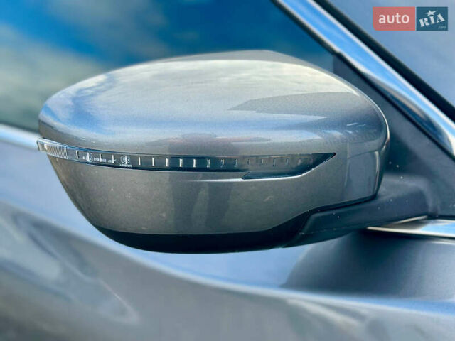 Серый Ниссан Rogue, объемом двигателя 2.5 л и пробегом 197 тыс. км за 12900 $, фото 14 на Automoto.ua