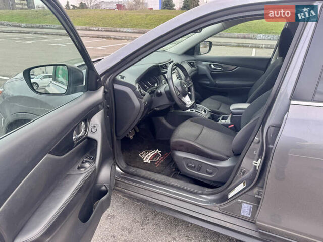 Серый Ниссан Rogue, объемом двигателя 2.49 л и пробегом 154 тыс. км за 13700 $, фото 10 на Automoto.ua