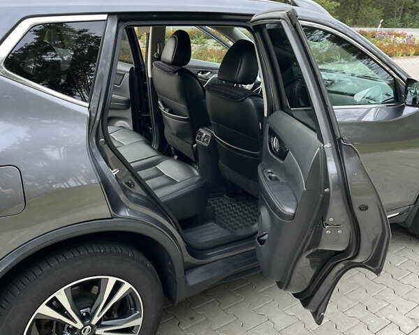 Сірий Ніссан Rogue, об'ємом двигуна 2.49 л та пробігом 94 тис. км за 16700 $, фото 13 на Automoto.ua