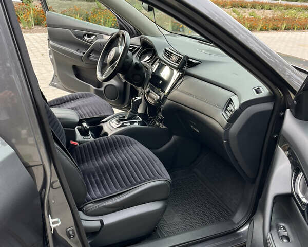 Сірий Ніссан Rogue, об'ємом двигуна 2.49 л та пробігом 94 тис. км за 16700 $, фото 12 на Automoto.ua