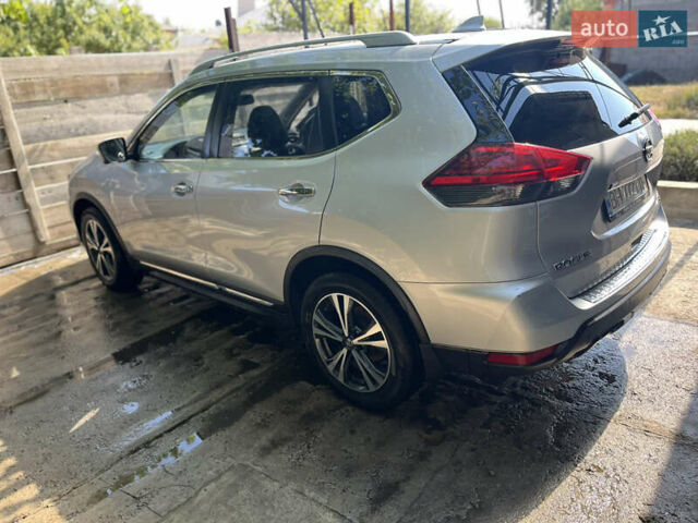 Сірий Ніссан Rogue, об'ємом двигуна 2.5 л та пробігом 68 тис. км за 17000 $, фото 3 на Automoto.ua