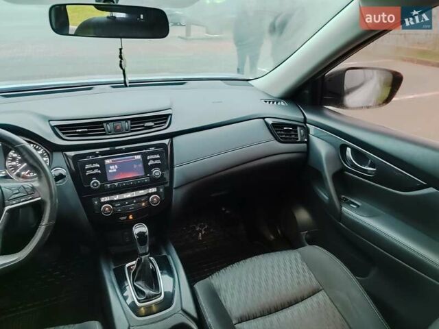 Серый Ниссан Rogue, объемом двигателя 2.49 л и пробегом 132 тыс. км за 13800 $, фото 14 на Automoto.ua