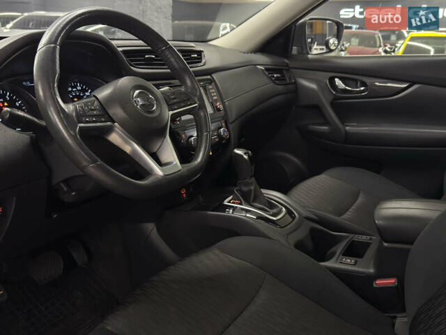 Серый Ниссан Rogue, объемом двигателя 2 л и пробегом 132 тыс. км за 16999 $, фото 14 на Automoto.ua