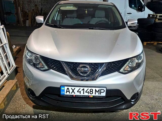 Серый Ниссан Rogue, объемом двигателя 2 л и пробегом 59 тыс. км за 14500 $, фото 1 на Automoto.ua