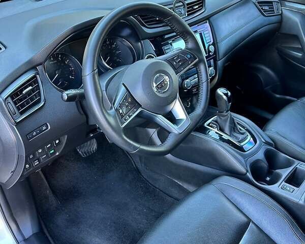 Серый Ниссан Rogue, объемом двигателя 2.49 л и пробегом 160 тыс. км за 16200 $, фото 20 на Automoto.ua