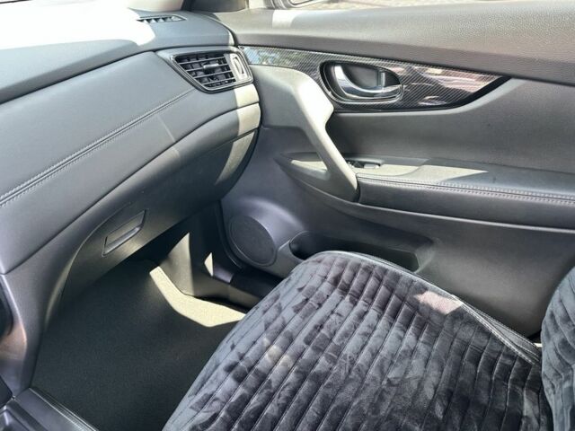 Серый Ниссан Rogue, объемом двигателя 2.5 л и пробегом 99 тыс. км за 17300 $, фото 12 на Automoto.ua