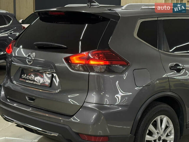 Серый Ниссан Rogue, объемом двигателя 2 л и пробегом 132 тыс. км за 16999 $, фото 11 на Automoto.ua