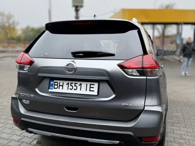 Серый Ниссан Rogue, объемом двигателя 2.5 л и пробегом 143 тыс. км за 15500 $, фото 5 на Automoto.ua