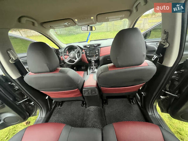 Сірий Ніссан Rogue, об'ємом двигуна 2.5 л та пробігом 132 тис. км за 13500 $, фото 25 на Automoto.ua