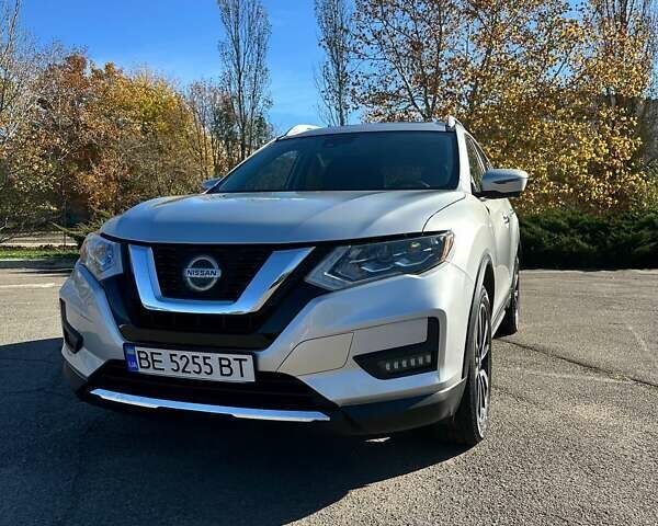 Серый Ниссан Rogue, объемом двигателя 2.49 л и пробегом 160 тыс. км за 16200 $, фото 6 на Automoto.ua