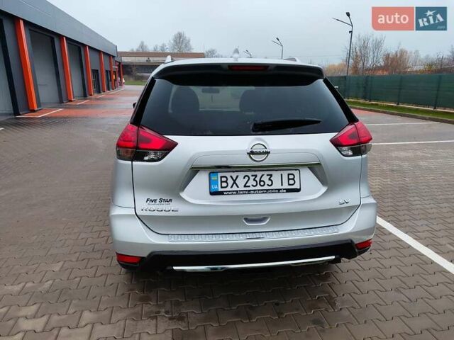 Серый Ниссан Rogue, объемом двигателя 2.49 л и пробегом 132 тыс. км за 13800 $, фото 10 на Automoto.ua