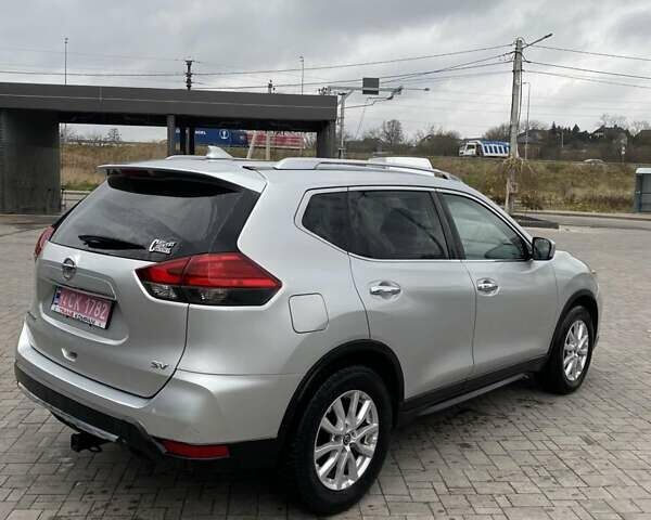 Серый Ниссан Rogue, объемом двигателя 2.5 л и пробегом 137 тыс. км за 10999 $, фото 1 на Automoto.ua